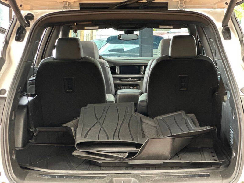 2022 Buick Enclave Essence