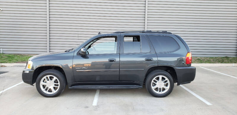 2006 GMC Envoy for sale at AC MOTORCARS LLC in Houston TX