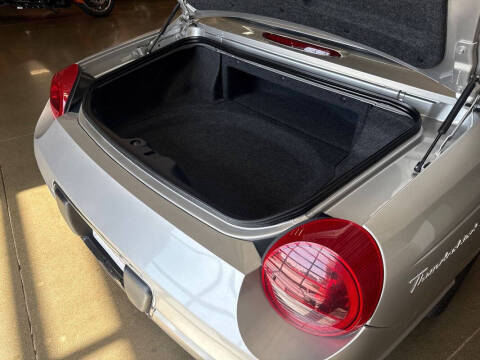 2004 Ford Thunderbird Deluxe