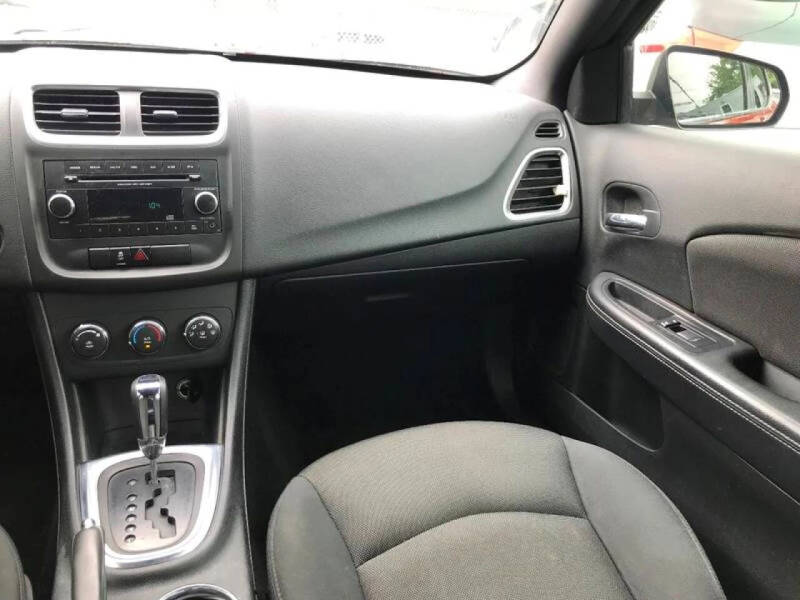 2013 Dodge Avenger SE