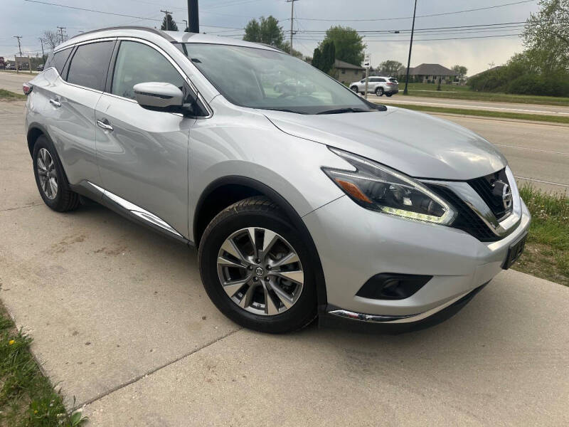 Used 2018 Nissan Murano SV with VIN 5N1AZ2MH7JN138642 for sale in Oak Creek, WI