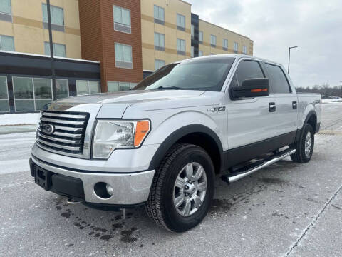 2012 Ford F-150 for sale at The Car Mart in Milford IN