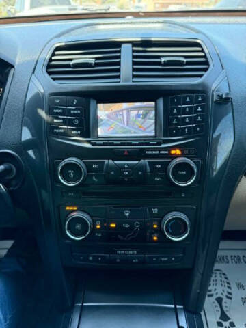 2017 Ford Explorer