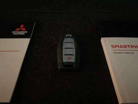 2025 Mitsubishi Outlander PHEV SEL