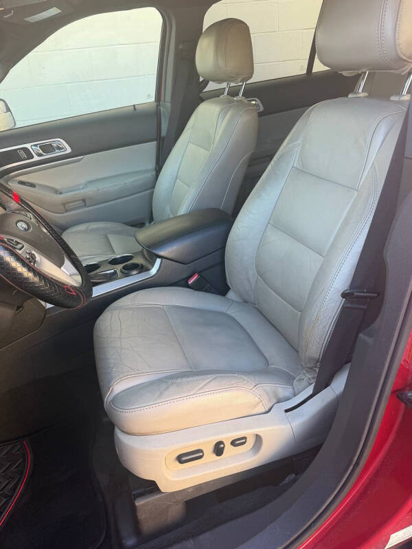 2012 Ford Explorer XLT