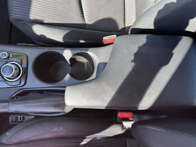 2015 Mazda MAZDA3 i Touring