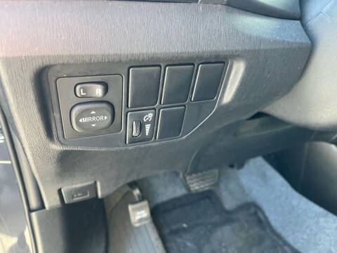 2014 Toyota Prius Five