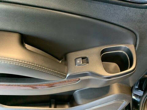 2017 GMC Yukon XL SLE