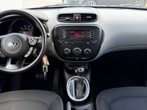 2015 Kia Soul +
