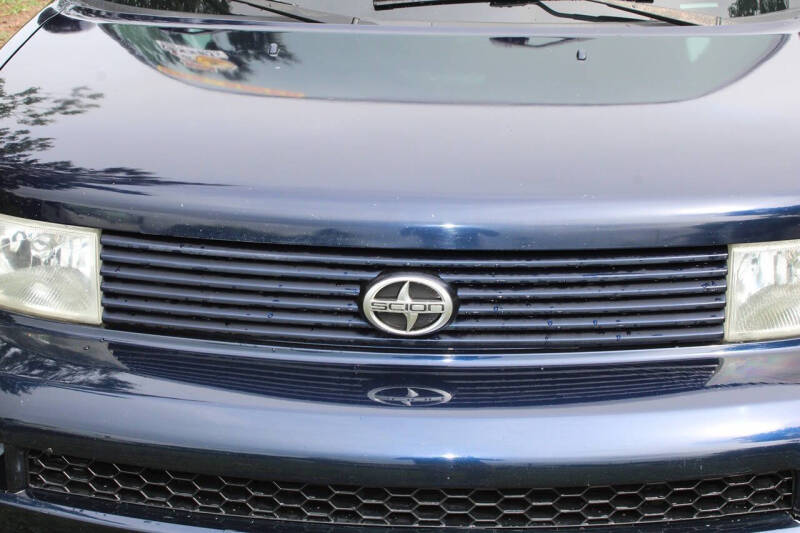 2005 Scion xB