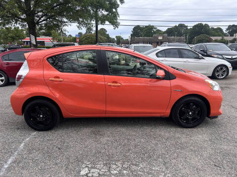 2013 Toyota Prius c Two