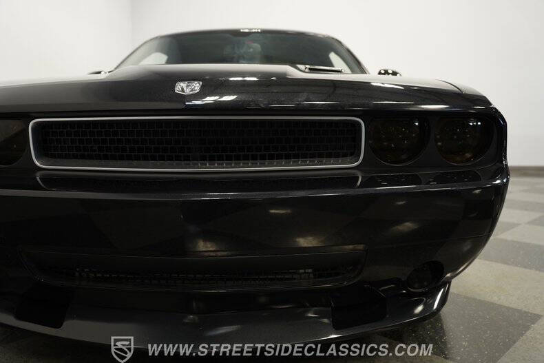 2010 Dodge Challenger SRT8