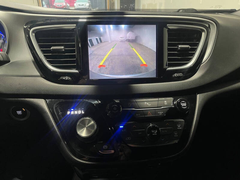 2018 Chrysler Pacifica Touring L Plus