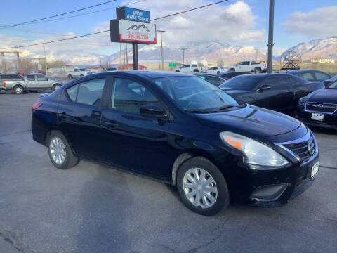 2016 Nissan Versa 1.6 S