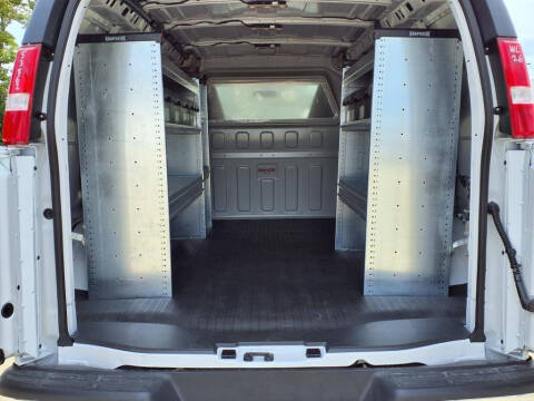 2025 Chevrolet Express 2500
