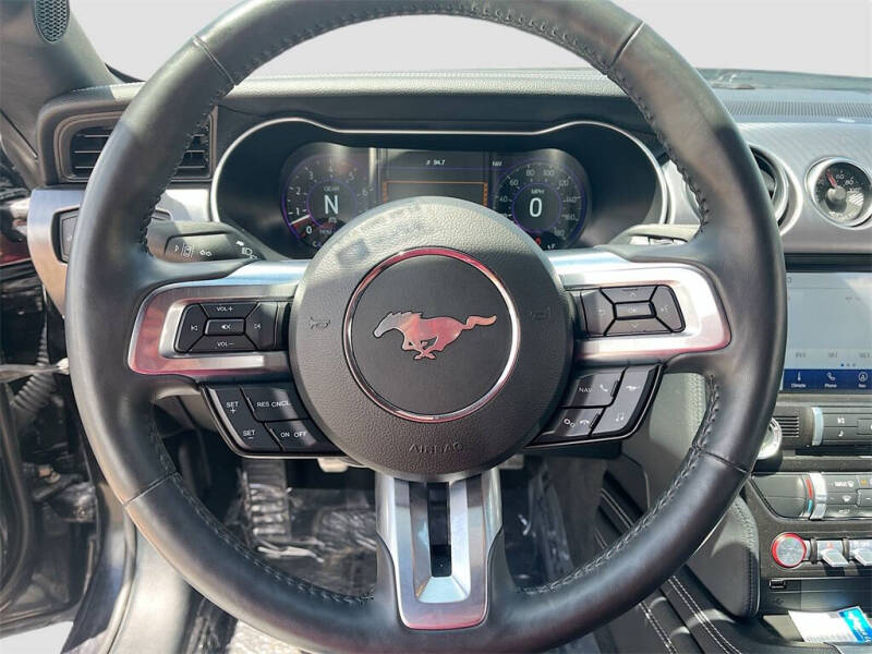 2022 Ford Mustang Mach 1