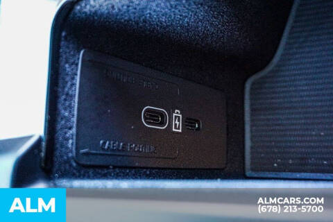 2024 Volvo XC60 Recharge T8 Plus Dark Theme