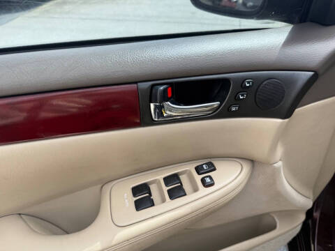 2004 Lexus ES 330