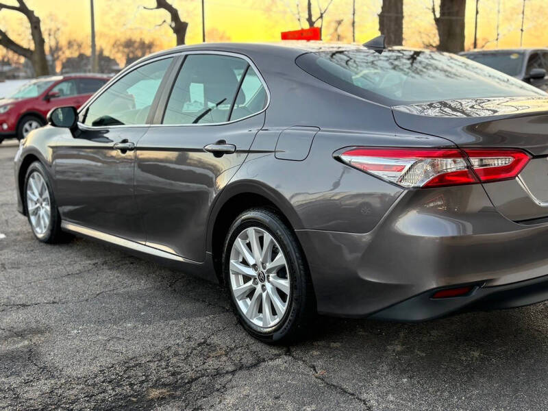 2020 Toyota Camry LE