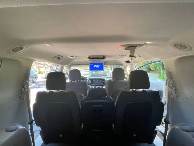 2017 Chrysler Pacifica Touring