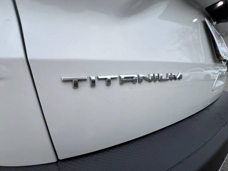 2020 Ford Escape Hybrid Titanium