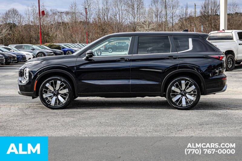 2025 Mitsubishi Outlander SE