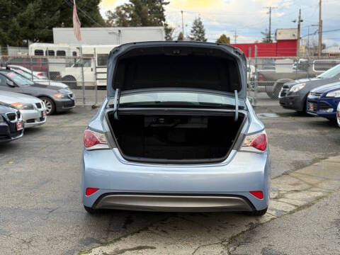 2013 Hyundai Sonata Hybrid Limited