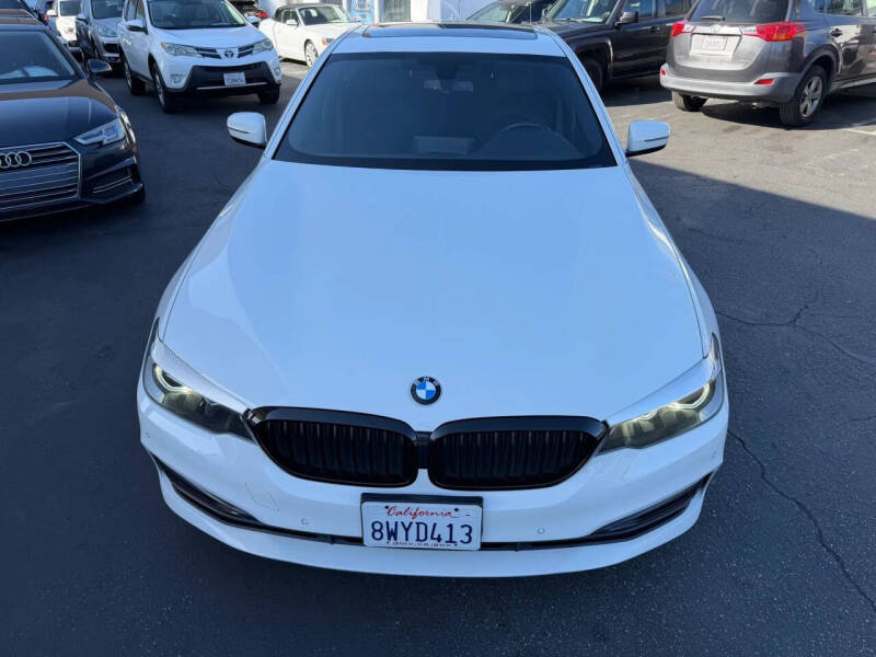 2018 BMW 5 Series 530i