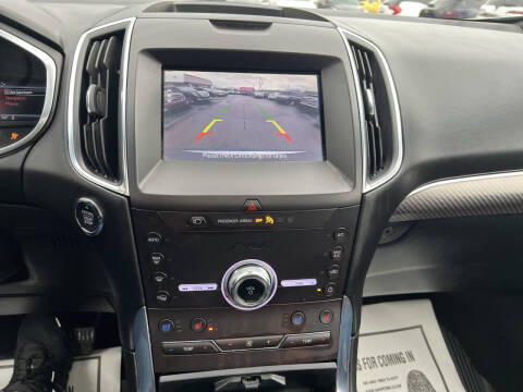 2020 Ford Edge Titanium