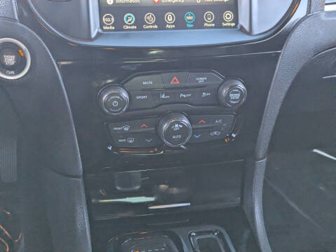 2022 Chrysler 300 S V6