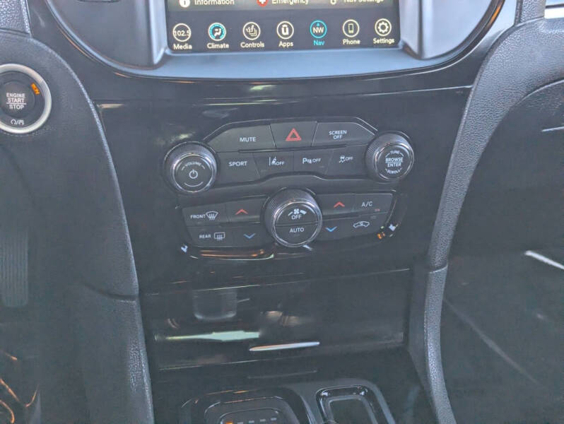 2022 Chrysler 300 S V6