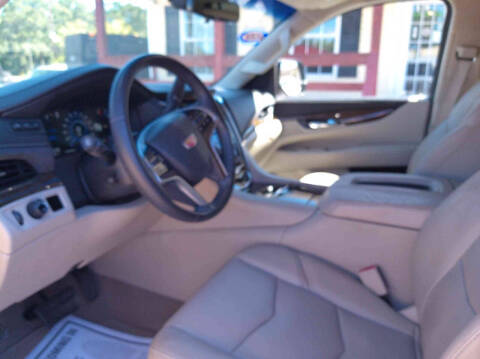 2018 Cadillac Escalade ESV Luxury