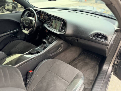 2015 Dodge Challenger SRT 392