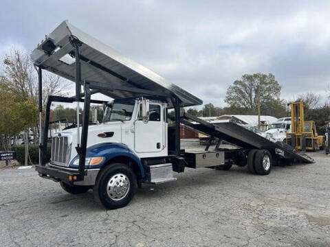 2009 Peterbilt 335