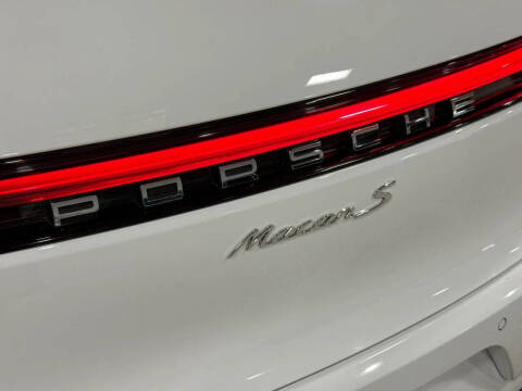 2019 Porsche Macan S