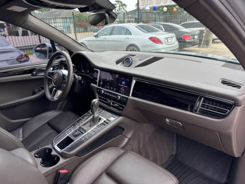 2019 Porsche Macan