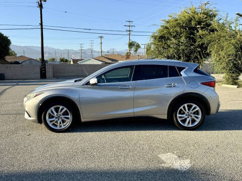 2018 Infiniti QX30 Premium