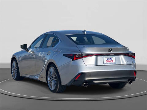 2023 Lexus IS 300