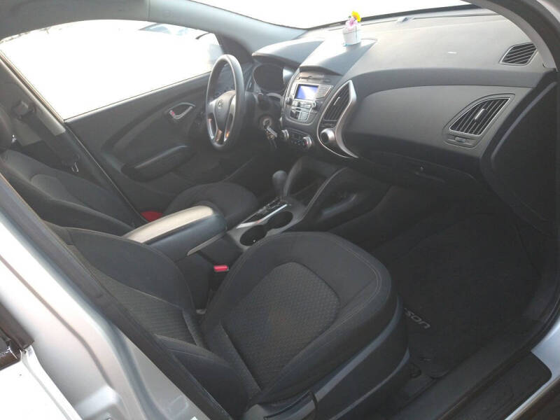 2011 Hyundai Tucson GL