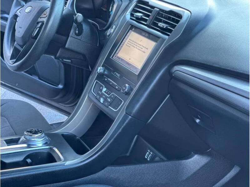 2019 Ford Fusion Hybrid SE