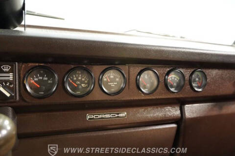 1982 Volkswagen Vanagon Camper