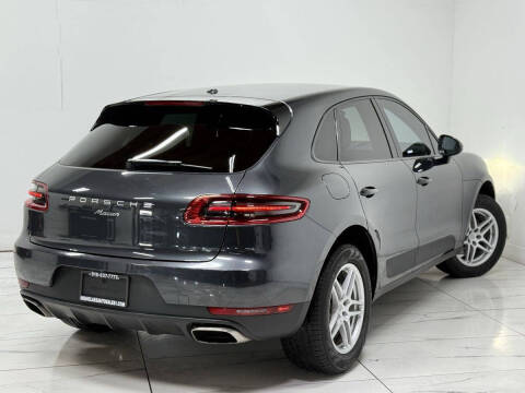 2017 Porsche Macan