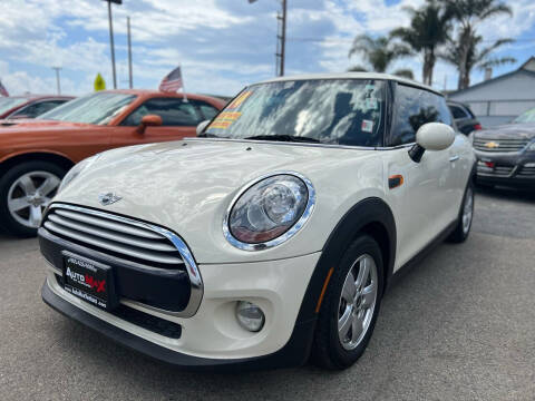 2014 MINI Hardtop for sale at Auto Max of Ventura in Ventura CA