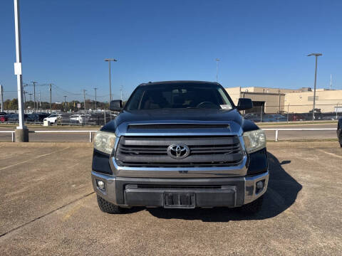 2014 Toyota Tundra SR5