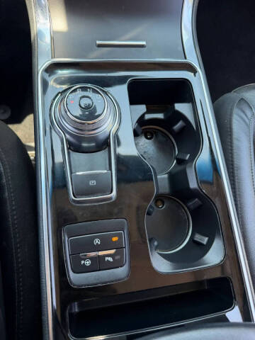 2020 Ford Edge Titanium