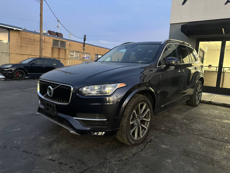 2016 Volvo XC90 T6 Momentum
