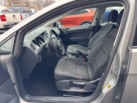 2017 Volkswagen Golf TSI S