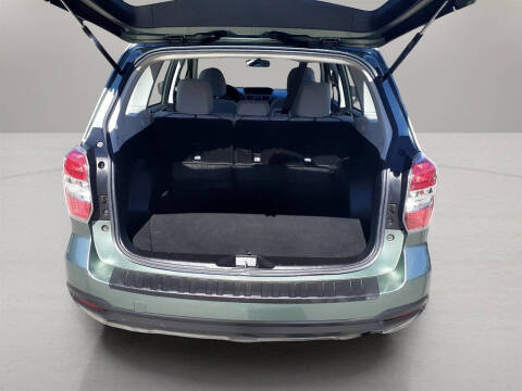 2016 Subaru Forester 2.5i