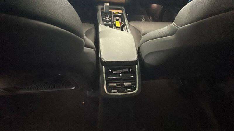 2024 Volvo XC90 B6 Plus Bright Theme 7P
