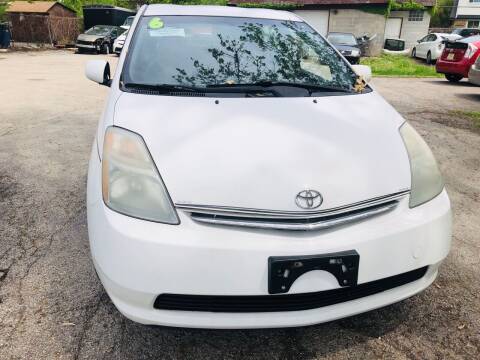 2006 Toyota Prius for sale at Midland Commercial. Chicago Cargo Vans & Truck in Bridgeview IL